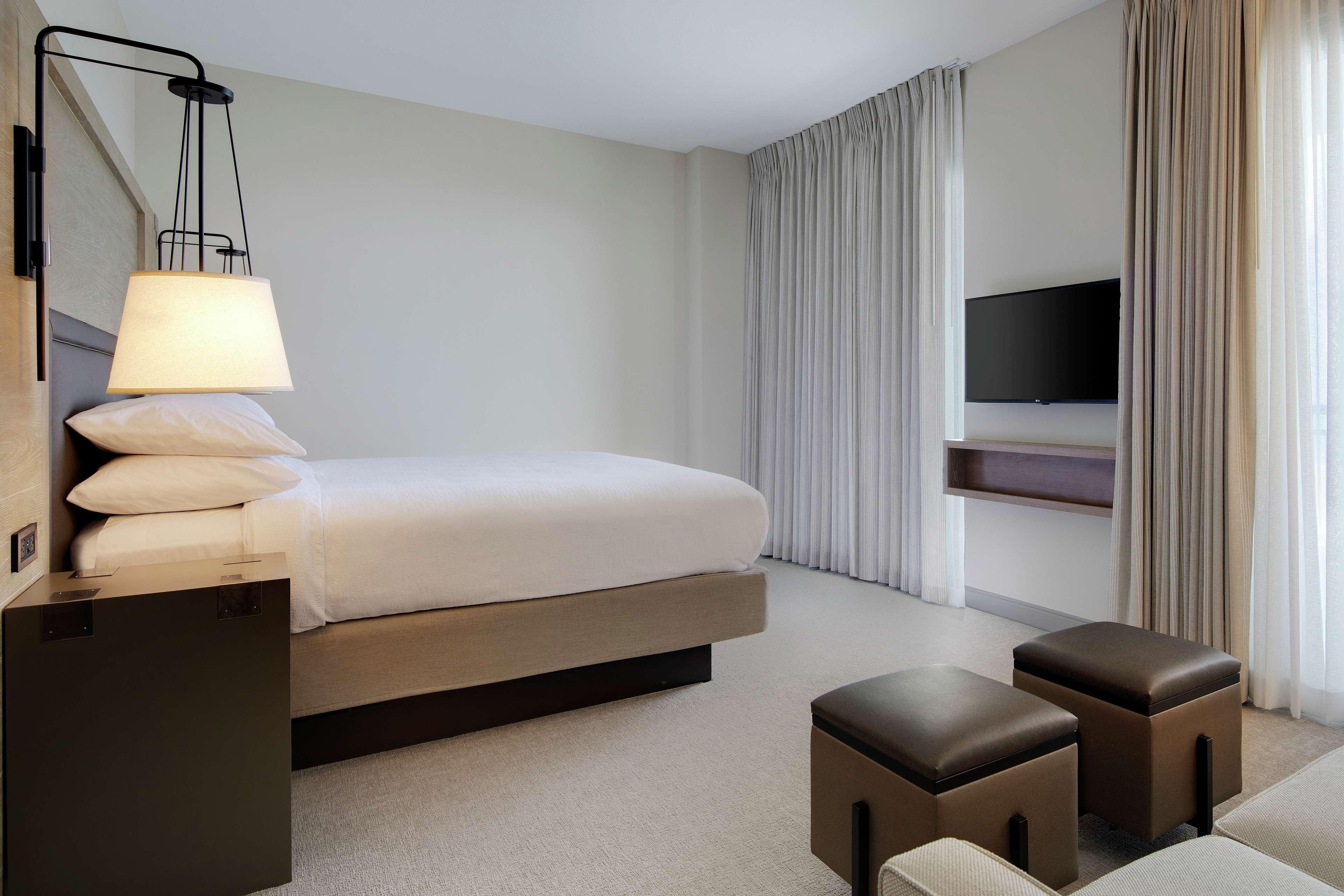 Embassy Suites St Augustine Beach Oceanfront Resort Сент-Огастин Экстерьер фото