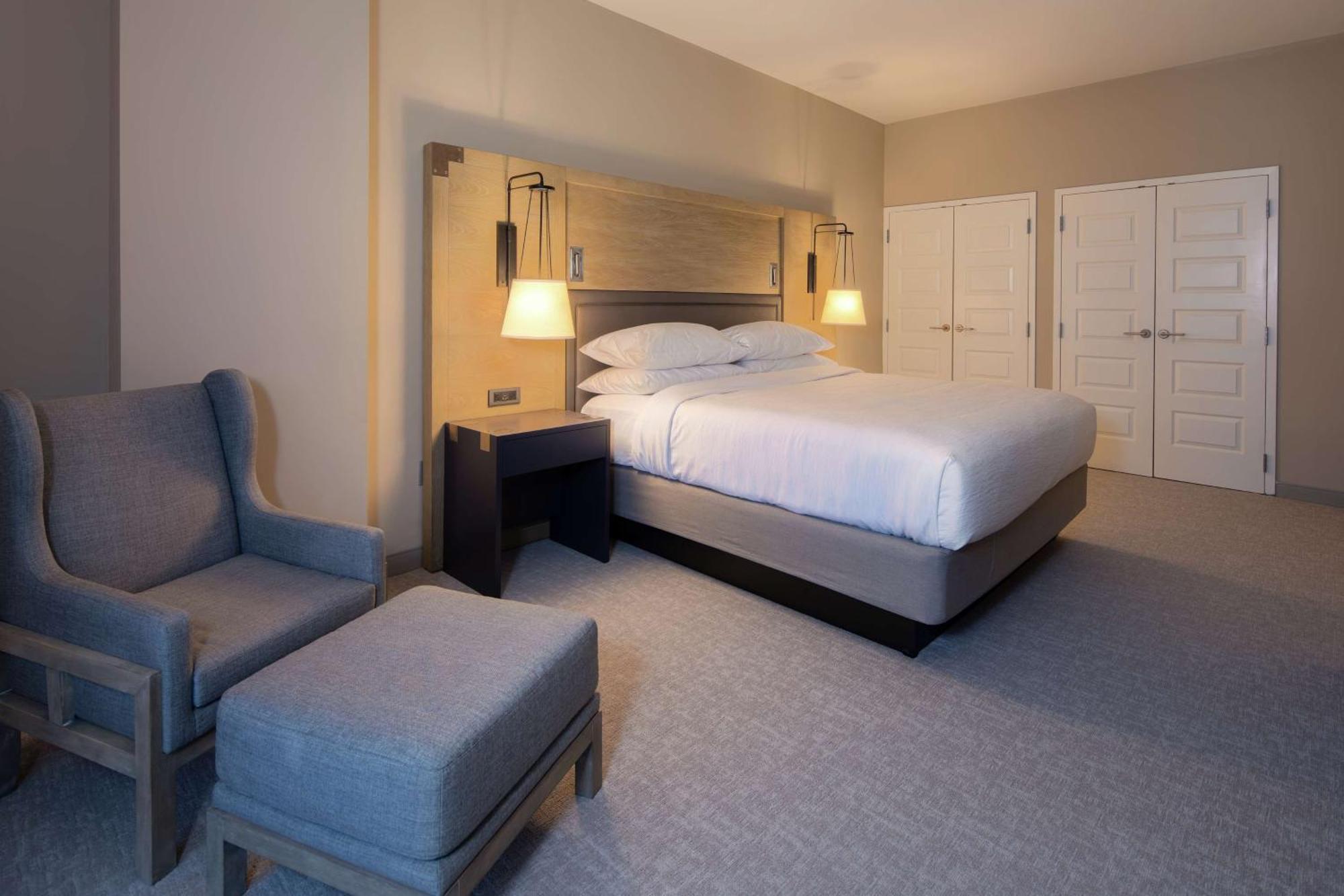 Embassy Suites St Augustine Beach Oceanfront Resort Сент-Огастин Экстерьер фото