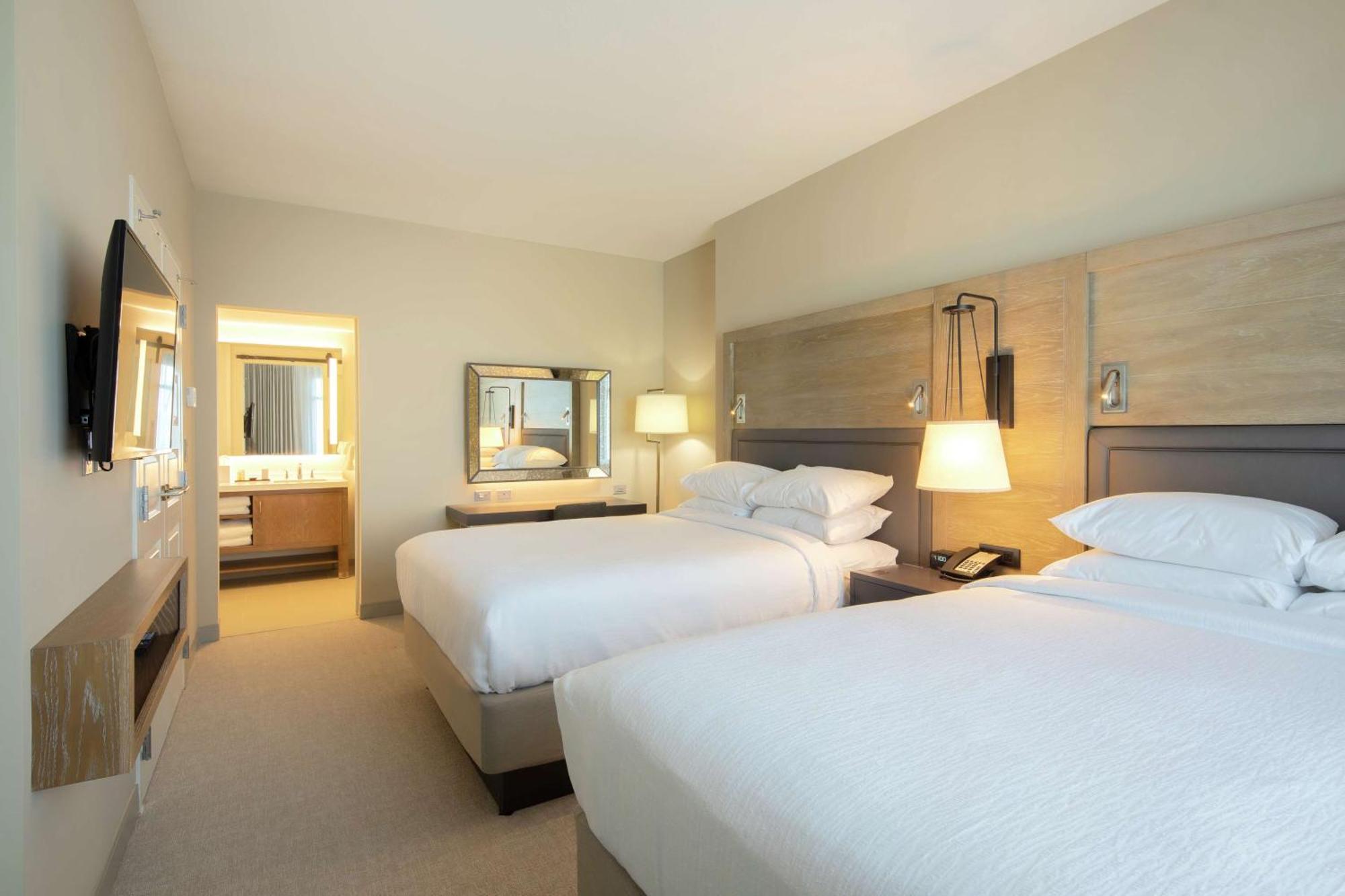 Embassy Suites St Augustine Beach Oceanfront Resort Сент-Огастин Экстерьер фото