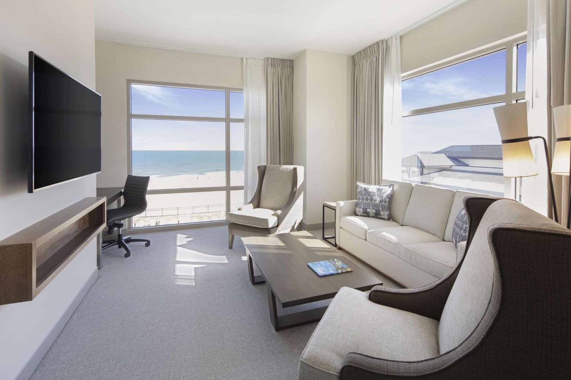 Embassy Suites St Augustine Beach Oceanfront Resort Сент-Огастин Экстерьер фото
